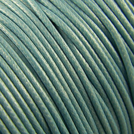 Sznurek lakierowany błyszczący 1.5mm jasny niebieski (3metry)