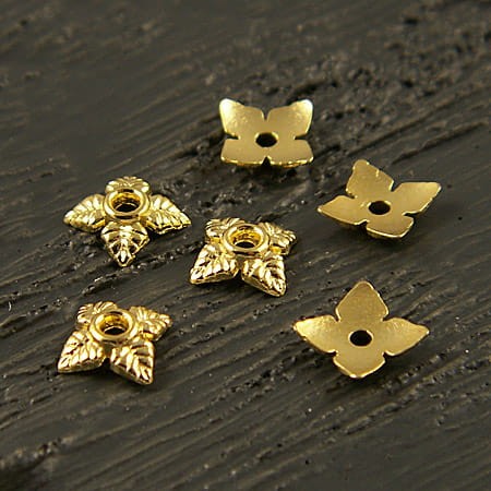 Nakładka z metalu listki 5.5x5.5mm złota (20szt.)