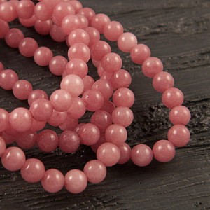 Jadeit malezyjski malinowy kulki 4mm (sznur 40cm)