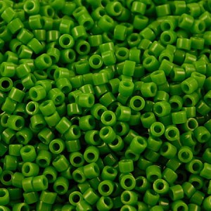 Koraliki Miyuki Delica 11/0 DB0724 Opaque Pea Green (5g)