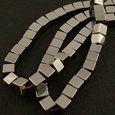 Hematyt kostki 6x6mm grafitowe (20szt.)