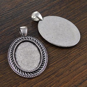 Baza z metalu do kaboszonów 25x18mm ciemna srebrna (1szt.)