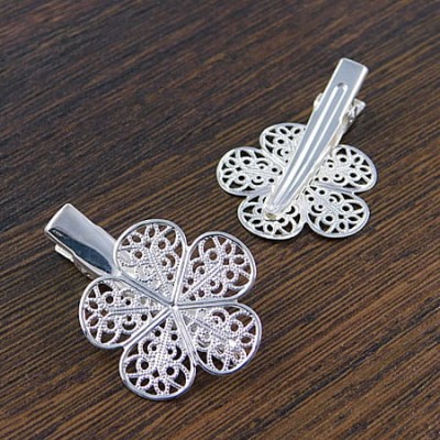Spinka kwiatek do włosów, baza z metalu 32x26mm srebrna (1szt)
