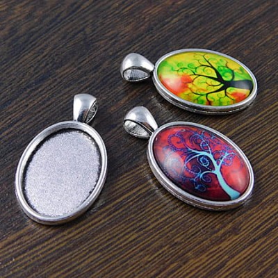 Baza z metalu do kaboszonów 25x18mm ciemna srebrna (2szt.)