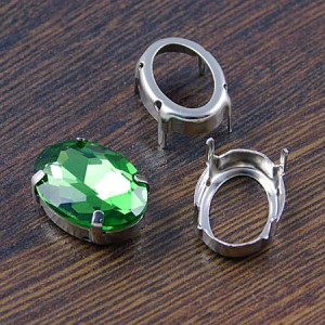 Oprawa do kaboszonów owalnych 18x13mm baza koszykowa mosiężna ciemne srebro (2szt.)