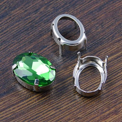 Oprawa z metalu do kaboszonów owalnych 18x13mm ciemna srebrna (2szt)