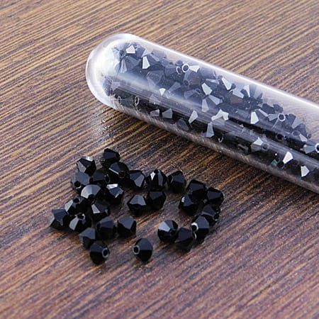 Kryształki Bicone 6mm Jet (4szt.)