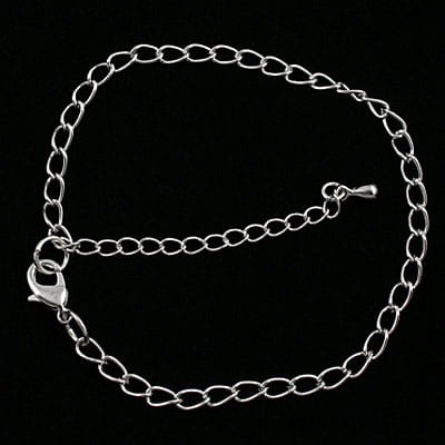 Łańcuszek metalowy w kolorze ciemnym srebrnym z zapięciem (28cm)