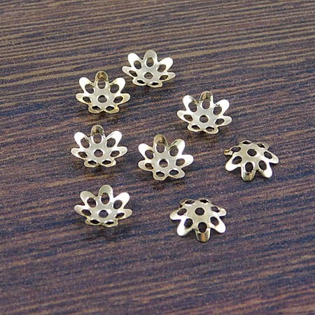 Nakładka z metalu kwiatek 8x1.5mm złota (20szt.)