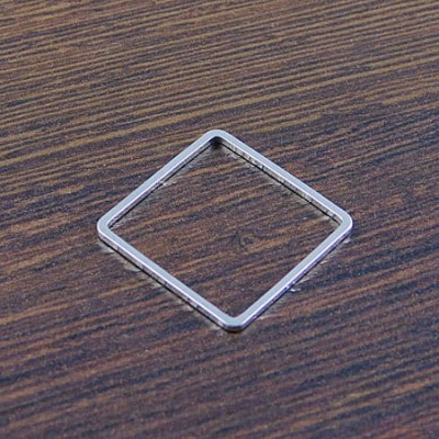 Baza kwadrat z metalu 20x20x1mm ciemna srebrna (4szt)
