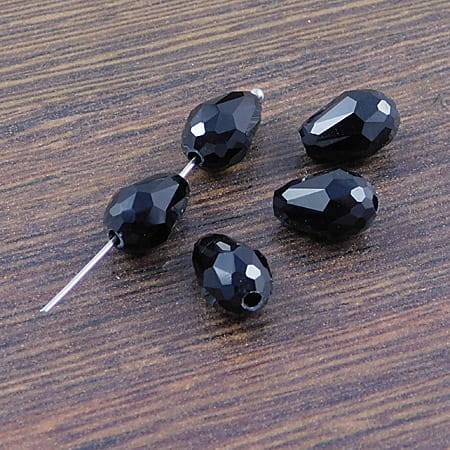 Krople fasetowane ze szkła 11x8mm czarne (10szt.)