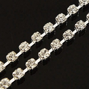 Taśma metalowa srebrna 3.5mm z cyrkoniami przezroczystymi (20cm)