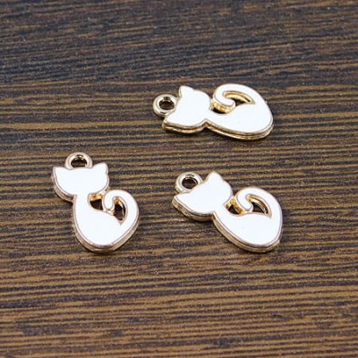 Zawieszka kotek biały z metalu i emalii 15x8mm (1szt.)