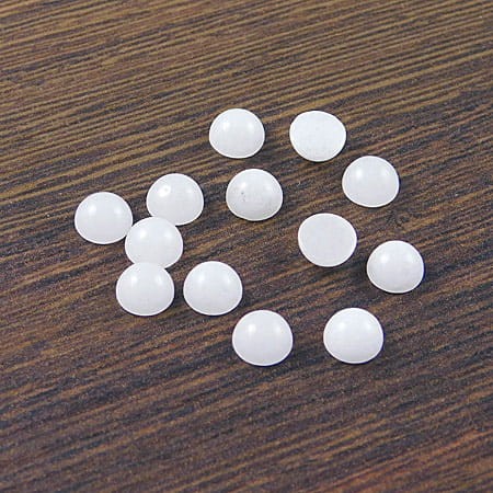 kaboszon-jadeit-bialy-sutasz-handmade-