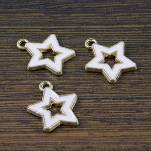 Zawieszka gwiazdka różowa z metalu i emalii 16.5x14mm (1szt.)