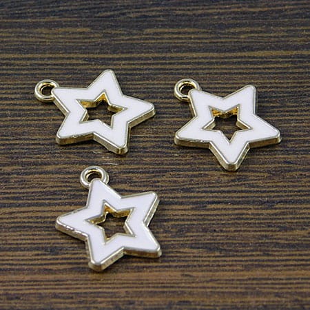 Zawieszka gwiazdka różowa z metalu i emalii 16.5x14mm (1szt)