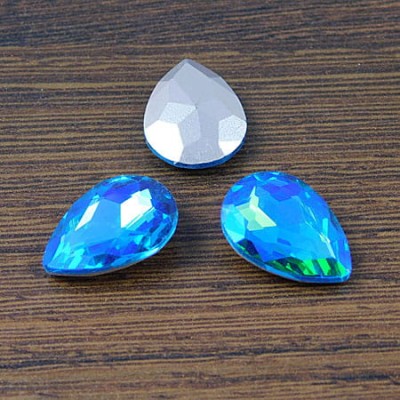 Kaboszon łza fasetowana ze szkła 18x13x5mm niebiesko-zielona (1szt.)
