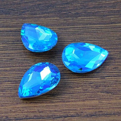 Kaboszon łza fasetowana ze szkła 18x13x5mm niebiesko-zielona (1szt.)
