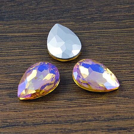 Kaboszon łza fasetowana ze szkła 18x13x5mm złoto-fioletowa (1szt.)