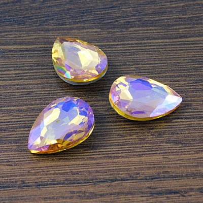 Kaboszon łza fasetowana ze szkła 18x13x5mm złoto-fioletowa (1szt.)