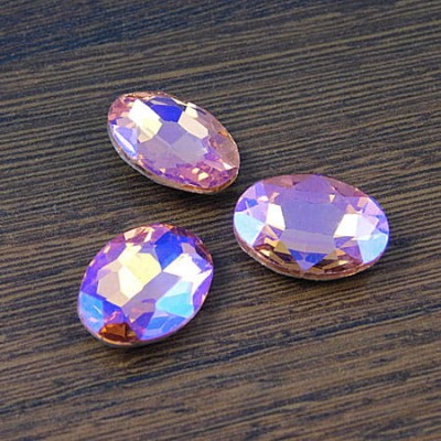 Kaboszon owal fasetowany ze szkła 18x13x5mm brzoskwniowo-fioletowy (1szt)