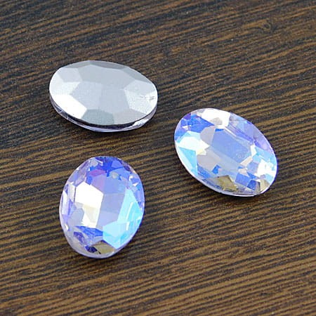 Kaboszon owal fasetowany ze szkła 18x13x5mm fioletowo-różowy (1szt)