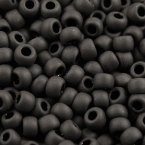 TOHO Round 8/0 Opaque-Frosted Jet (10g)