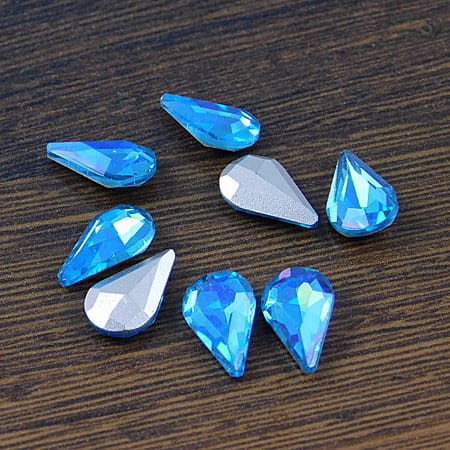Kaboszon łezka fasetowana ze szkła 13x8x4mm niebiesko-zielona (1szt)