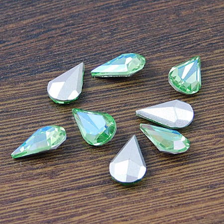 Kaboszon łezka fasetowana ze szkła 13x8x4mm zielono-szafirowa (1szt)