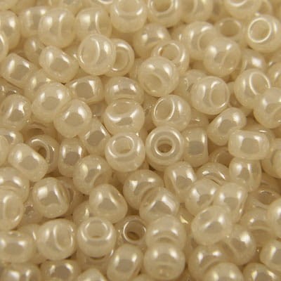 toho-koraliki-seed-beads-round-8-0-ceylon-lt-ivory-perlowa-kosc-sloniowa-satynowe