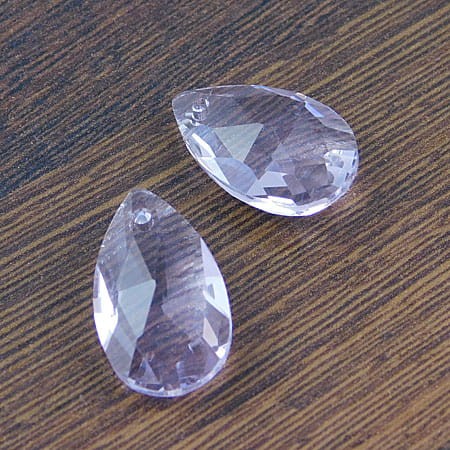 Zawieszka łezka ze szkła 22x13mm fioletowa (1szt.)