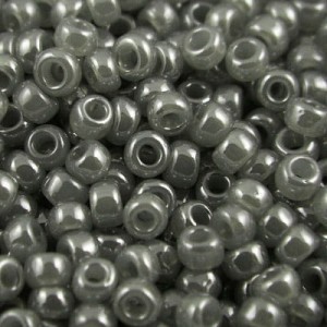 TOHO 8/0 Ceylon Smoke (10gram)