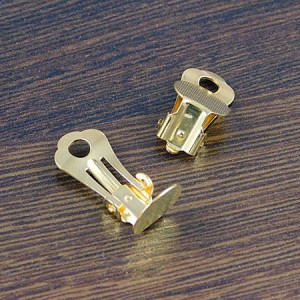 Złote klipsy mosiężne 19x10mm baza do przyklejania z talerzykiem 10mm  (2szt.)