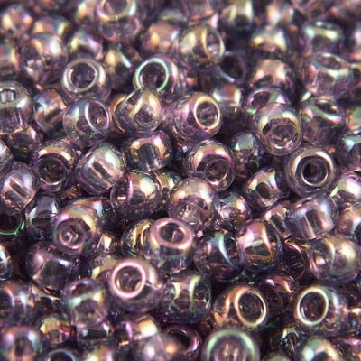 TOHO Round 8/0 Trans-Rainbow Sugar Plum (10g)