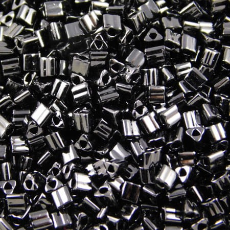 koraliki-toho-triangle-11-0-opaque-jet-49-trójkątne-beading