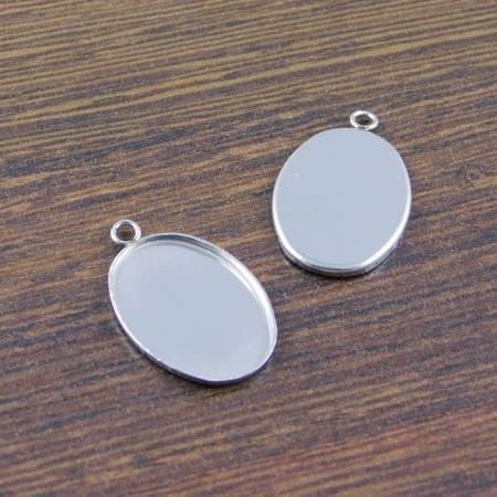 Baza ze stali nierdzewnej do kaboszonów 18x13mm ciemna srebrna (1szt)
