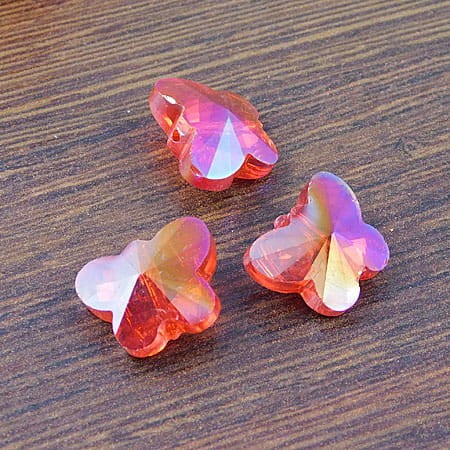 Motylki szlifowane ze szkła 15x12mm czerwone AB (2szt)