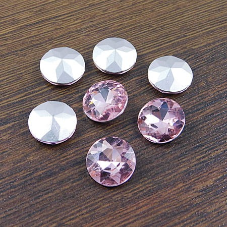 Kaboszon koło fasetowane ze szkła 12x5.5mm jasny róż (2szt)