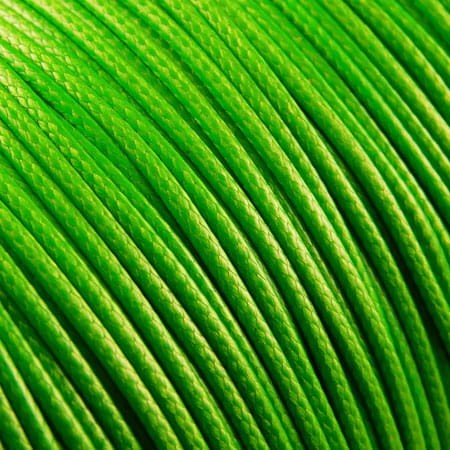 Sznurek lakierowany błyszczący 1.5mm jasny zielony (3metry)