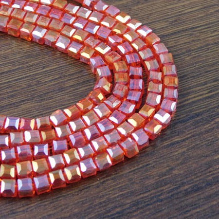 Kostki fasetowane ze szkła 4.5x4.5mm czerwone AB (20szt)