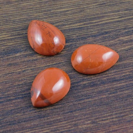 Kaboszon jaspis czerwony łza 18-19x13x5mm (1szt)