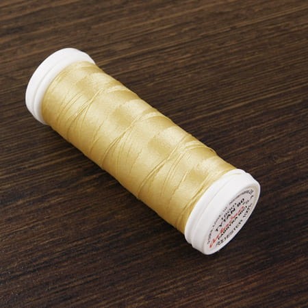 nici-ariadna-tytan-80-jasne-zloto-beading-sutasz