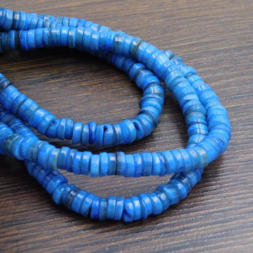 Masa perłowa barwiona krążki 5-6x1-3mm niebieskie (50szt.)