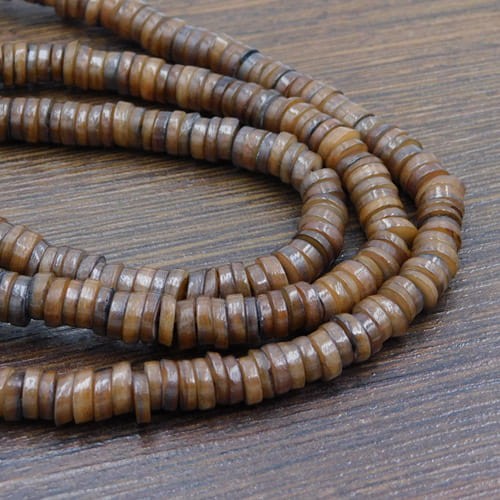 Masa perłowa barwiona krążki 5-6x1-3mm brązowe (200szt.)