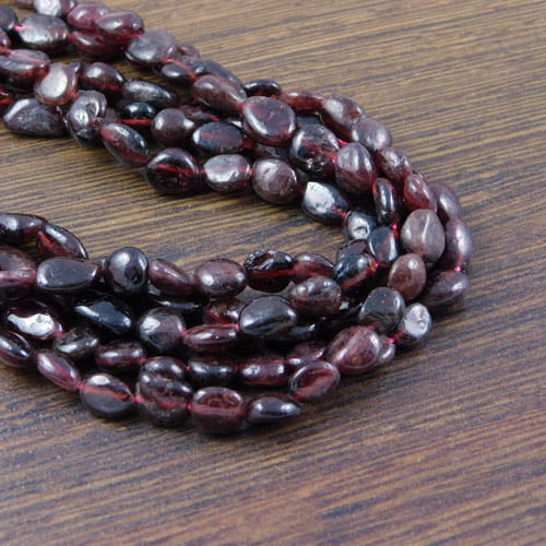 Granat bryłki nieregularne 6-9x4-6mm (6szt.)