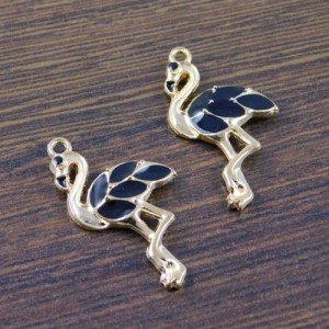 Zawieszka flaming z metalu i emalii 30x16mm czarny (1szt)