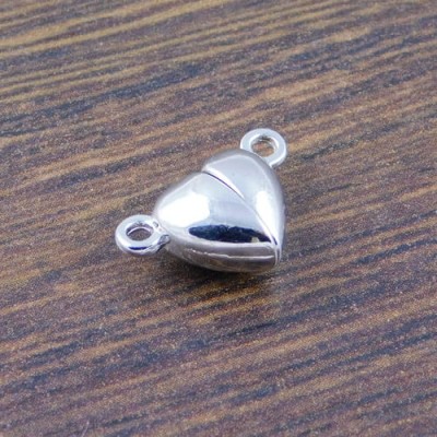 Zapięcie serce z metalu z magnesem 15x9.5x6mm ciemne srebrne (1szt.)