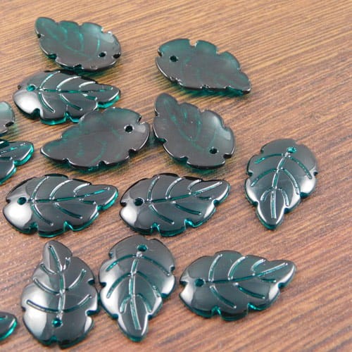 listki-szklane-23x15mm-ciemnozielone-komponenty-botaniczne