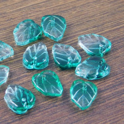 Listki ze szkła 13x10x3mm ciemno zielone (4szt.)