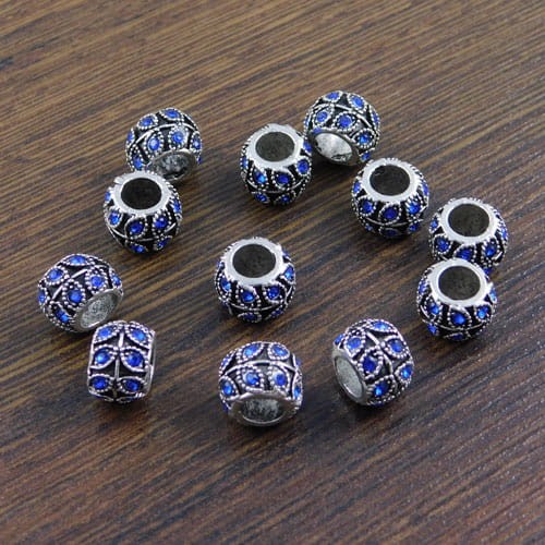 Przekładka z metalu z cyrkoniami 10x7mm ciemno srebrno-szafirowa (1szt.)